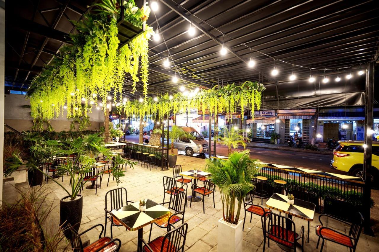 Magnolia Hotel Da Nang Buitenkant foto